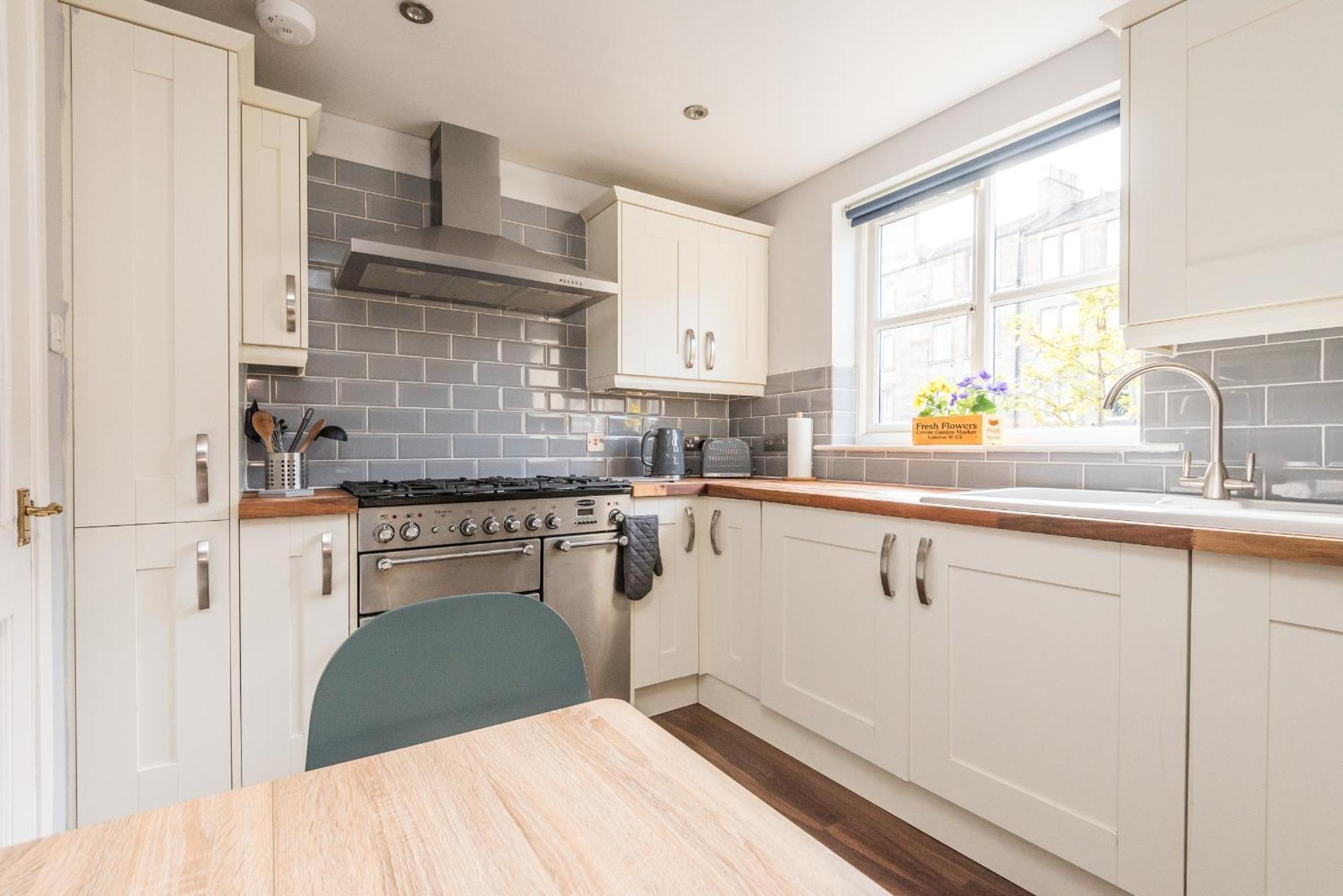 Cosy Roseburn Apartment, Edinburgh - 2 Bedrooms, Free Parking Exterior foto